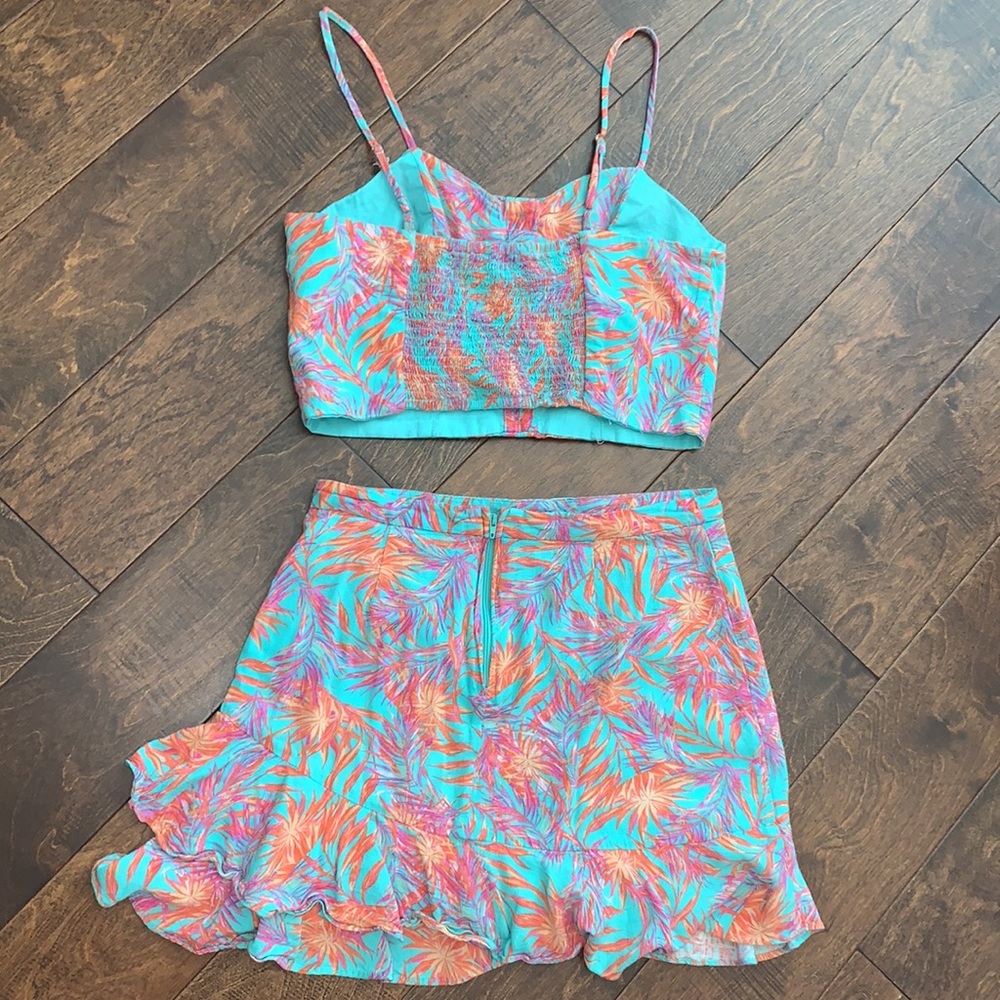 Gianni Bini Tropical Two Piece Skirt Set - Picture 5 of 11
